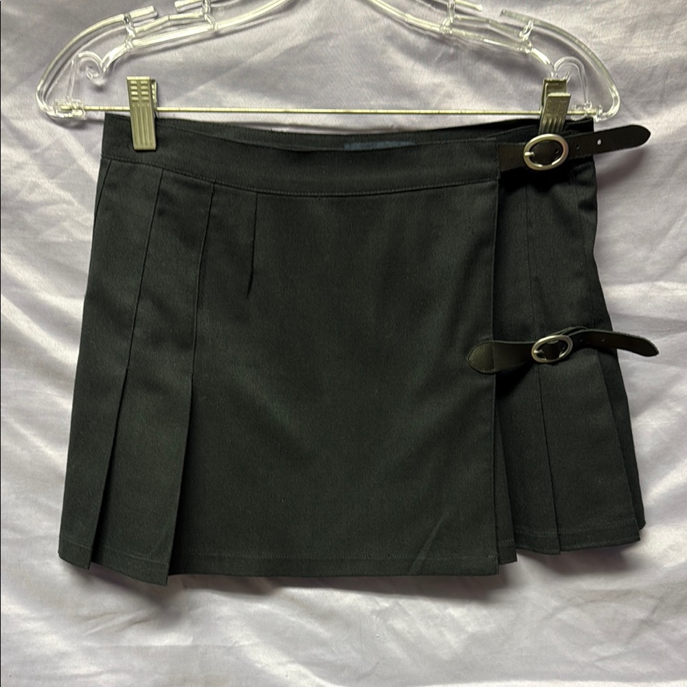 Brandy Melville Green Wrap Pleated Mini Skirt